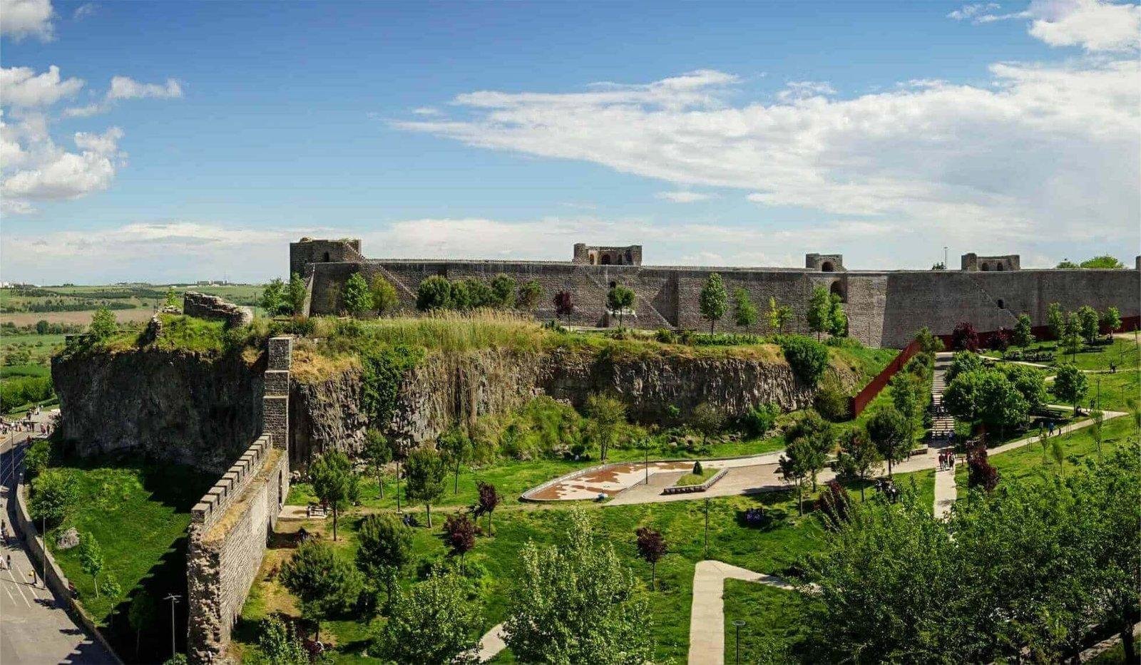 Diyarbakır: Mezopotamya’nın Kalbinde Tarih, Kültür, Stratejik Güç